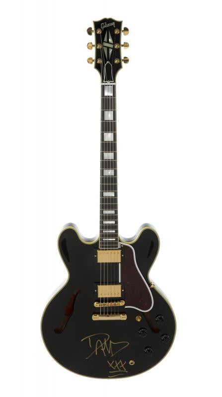 DAVE GROHL SIGNED GUITAR