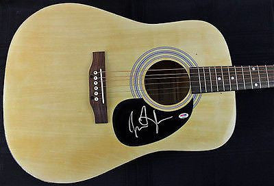 James Taylor Authentic Signed Acoustic Guitar Autographed Psa/dna #s38167