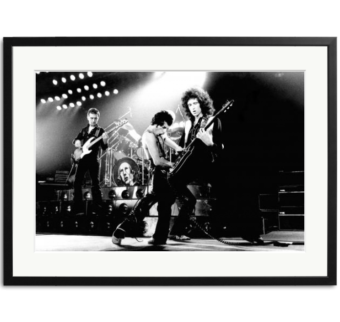 Queen On Stage 1978 Framed Print