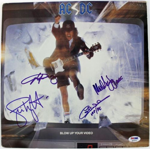 AC/DC (4) ANGUS YOUNG MALCOLM WILLIAMS & WRIGHT SIGNED ALBUM COVER PSA #Q02574
