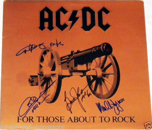 AC/DC HAND SIGNED AUTOGRAPHED FOR THOSE ABOUT TO ROCK ALBUM BY 4! W/ PROOF+COA!