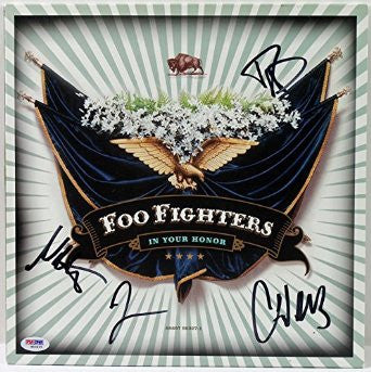 FOO FIGHTERS (4) GROHL, MENDEL, SHIFLETT & HAWKINS SIGNED ALBUM COVER W/ VINYL CERTIFICATE OF AUTHENTICITY PSA/DNA #W00425