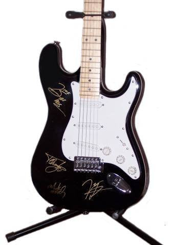 Motley Crue Authentic Band Signed Autographed Guitar COA