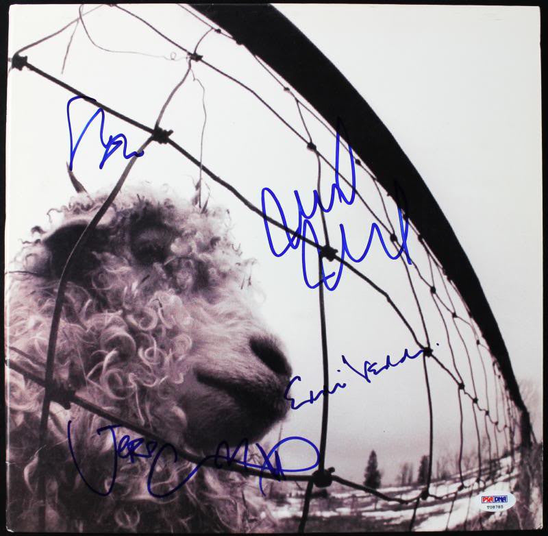 PEARL JAM (4) VEDDER, AMENT, GOSSARD & MCCREADY SIGNED ALBUM COVER PSA T08785