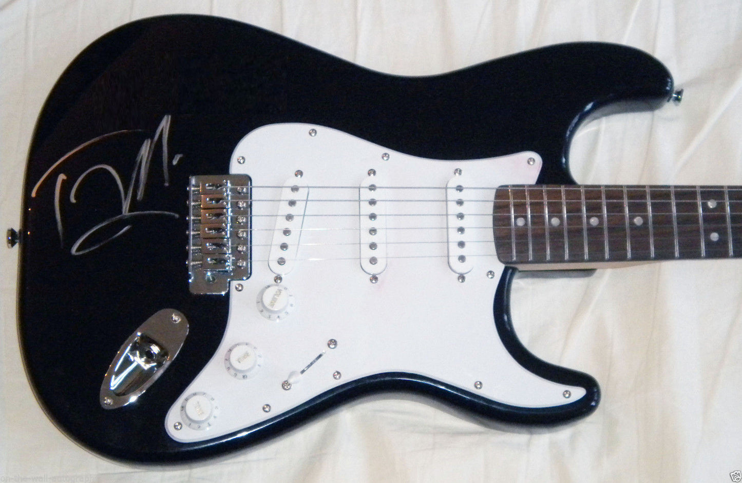 RAGE AGAINST THE MACHINE TOM MORELLO SIGNED AUTOGRAPHED GUITAR! RATM W/PROOF+COA