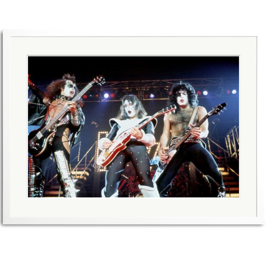 Kiss on stage 1977