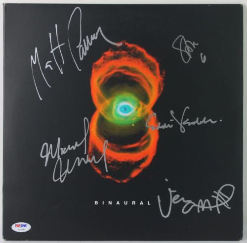 PEARL JAM (5) VEDDER, AMENT, GOSSARD, MCCREADY +1 SIGNED ALBUM W/ LP PSA #V10647