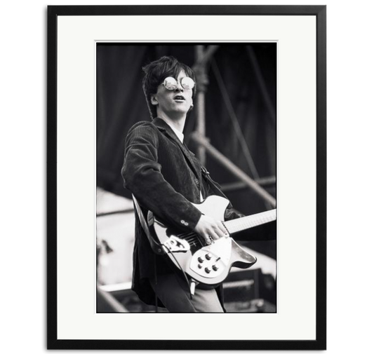 Johnny Marr on stage with The Smiths 1984