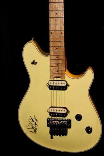 EVH Wolfgang guitar AUTOGRAPHED SIGNED Eddie Van Halen 1 of only 12 w/ case 5150